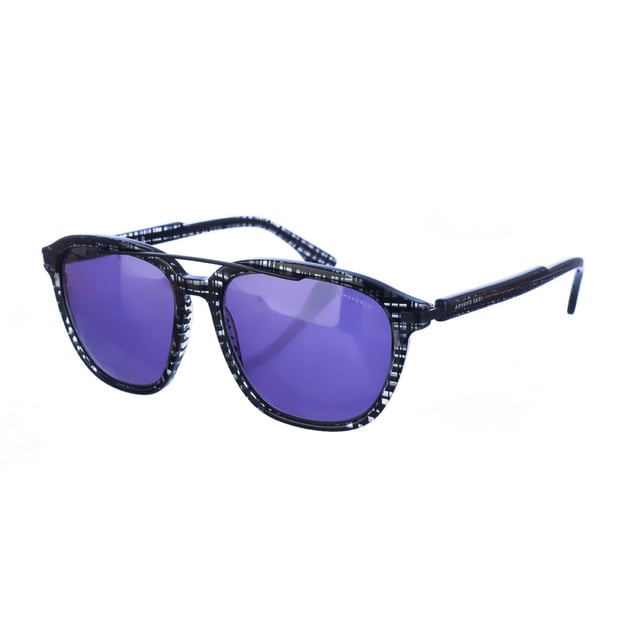Gafas de sol Armand Basi con montura de acetato.
 Color Transparente-negro
 Forma rectangular.
 Lentes de color Verde
Detalle metalico en la parte superior de la montura.
 Patillas de acetato a tono, con el nombre de la marca grabado.
 100% Protección UV. 
 Cristales antirreflejo.
 Incluye una funda de tela de protección.
Los colores reales del producto pueden variar ligeramente con respecto a los colores que muestra su monitor.
 
 Medidas  Ancho lente: 55 mm. Puente: 17 mm. Patillas: 145 mm.
 
 Limpiar las gafas con agua y jabón (neutro).
 - No utilice paños sucios o abrasivos, que puedan alterar las características de los filtros.
 - Utilice solo accesorios y repuestos originales.