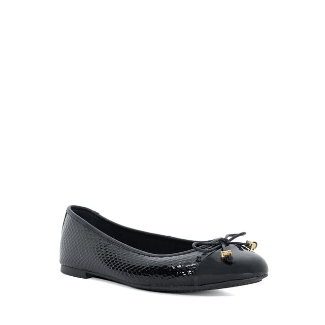 Classic ballet flats like our wide-fit Hallo style are a Dune London signature. This round-toed silhouette culminates in a chic quilted footbed and bow detailing that is enhanced with or bespoke branding charm. Finished with a toe top, this versatile style pairs perfectly with everything in your everyday wardrobe.