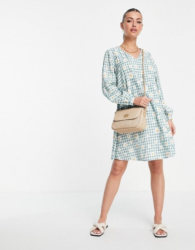 Check and floral print
V-neck
Balloon sleeves
Elasticated cuffs
Smock style
Relaxed fit
Loose cut
Plain-woven fabric
Lightweight feel 
Main: 100% Polyester