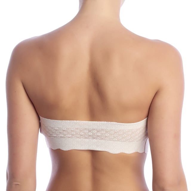 Dieser superleichte Bandeau-BH mit seiner innovativen Verarbeitung macht diesen BH aus der ZERO Feel Lace-Serie von sloggi zum Alltagsliebling.

 Einzelheiten:
 - Funktioneller Bandeau-Stil.
 - Herausnehmbare, gepolsterte Körbchen für eine glattere Form.
 - Mit Mesh gefütterte Körbchen.
 - Einteilige Polsterung.
 - Leicht elastisches Band für besseren Halt.
 - 360° elastisch für absolute Bewegungsfreiheit.
 - Nahtlos.

 Dieser trägerlose Bandeau-BH ist die perfekte Option für alle, die eine Kombination aus Stil, Komfort und Funktionalität suchen. Sein anspruchsvolles Design und seine innovativen Funktionen machen es zu einem unverzichtbaren Bestandteil jeder Garderobe.
 Komposition: 58 % Polyamid, 42 % Elasthan
 Pflege:
- Maschinenwäsche bis 40 °C im Schonwaschgang.
 - Verwenden Sie kein Bleichmittel.
 - Benutzen Sie keinen Trockner.