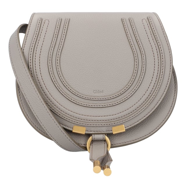 Small saddle bag in grained calfskin
 Main material: Calfskin
 Main lining: Linen
 Flap lining: Calfskin
 Carry: long shoulder or cross-body
 

 - 1 roomy compartment
 - 1 front slip pocket
 - Internal flat card pocket
 - Adjustable leather strap thanks to square buckle
 - Antique gold finishing
 Comes with a dust bag
 

 - Width: 7.1" (18 cm)
 - Height: 6.7" (17 cm)
 - Depth: 3.9" (10 cm)
 - Min. strap drop: 19.7" (50 cm)
 - Max. strap drop: 23.6" (60 cm)