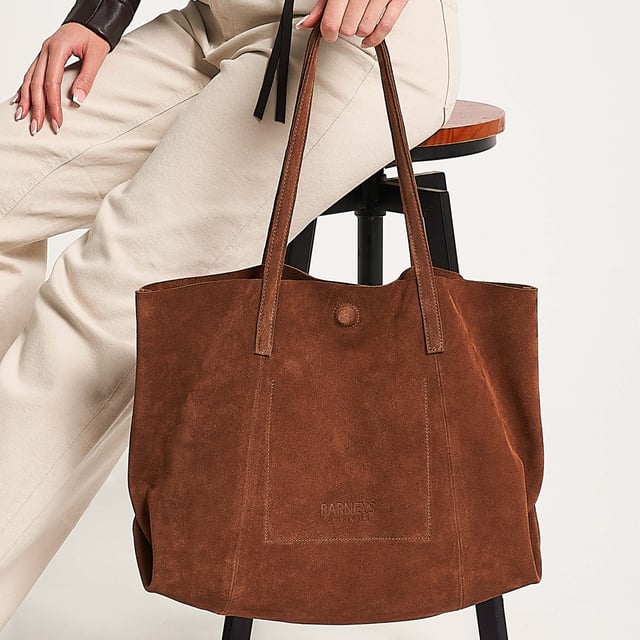 Barneys Originals real cow suede tote bag. Features a magnetic clasp fastening and two sturdy shoulder straps. Spacious and practical—perfect for an everyday work bag.
