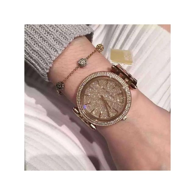Spezifikation Details Marke Michael Kors Modell MK3438 Barcode Nummer 796483193765 Geschlecht Damen Gehäusedurchmesser 39mm Gehäusematerial Edelstahl Gehäusefarbe N/A Zifferblattfarbe Gold Bandmaterial Edelstahl Bandfarbe Gold / Dore Uhrwerk N/A Chronograph N/A Wasserdichtigkeit N/A