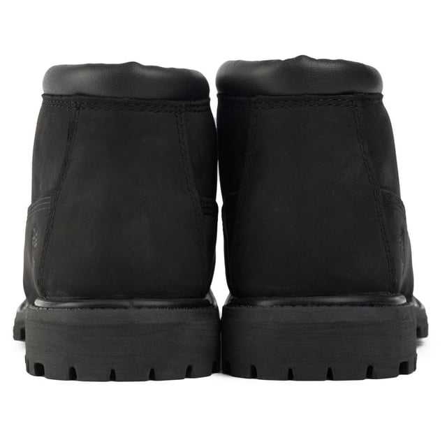 The Timberland Nellie Boots Are Iconic And Robust Featuring Soft Nubuck Uppers With A Padded Ankle Cuff. Metallic Eyelets Are Complemented By Two Tone Laces And Embossed Branding To Create Signature Timberland Detailing. Durable Rubber Sole Completes.
