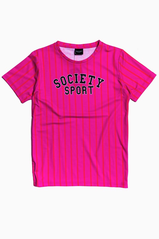 The Society Sport Pink Stripe Kids T-shirt boasts a pink and red colour palette in an all over stripe print. In a standard unisex t-shirt shape with a crew neckline and short sleeves and an 95% polyester and 5% elastane fit. Wear with a black puffer and black jeans for a trending streetwear look.