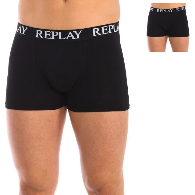 Stretchkatoenen boxer.
 Elastische rubberen tailleband, met de merknaam herhaaldelijk geborduurd.
 Comfortabele en ademende stof.
 Anatomische voorkant, met de mogelijkheid om vast te houden zonder te knellen.
 Naden in toon zichtbaar.
 Samenstelling: 95% Katoen, 5% Elastaan
 Onderhoud:
Wassen op maximaal 40º.
 Strijken op lage temperatuur.
 Geen bleekmiddel gebruiken.
 Geen droger gebruiken.
 Niet chemisch reinigen.