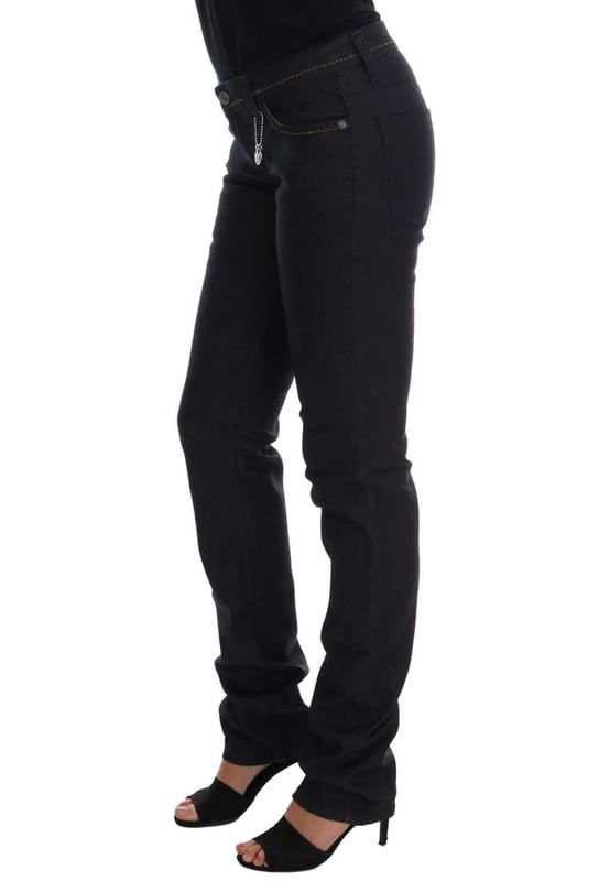 Prachtig gloednieuw met labels  
Super slim fit  
Donkerblauwe kleur  
Gemaakt van 98% katoen en 2% elastaan  
Ritssluiting en knoopsluiting  
Logo details  
Gemaakt in Italië  
Materiaal: 98% Katoen 2% Elastaan