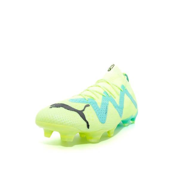 PRODUCT STORY: The FUTURE is back, and so are the back-heels, stepovers and no-look passes. Inspired by Neymar Jr.’s playing style, the reengineered mid-cut construction combines fit and agility so you can create without constraints throughout the 90 minutes. The FUZIONFIT360 dual mesh upper features supplemental PWRTAPE support for an even more adaptive, even more supportive fit. Stable at the heel and flexible at the forefoot, the second-generation Dynamic Motion System outsole provides traction and agility for unpredictable changes of direction. Free to move. Free to play. Free to create. FEATURES & BENEFITS : Recycled content: The upper of this shoe is made with at least 20% recycled materials as a step toward a better future.DETAILS : Mid-boot construction; FUZIONFIT360 upper combines engineered dual mesh, stretchy knit and supplemental PWRTAPE support so you can drive them crazy with or without laces; Engineered 3D textures at key contact zones are optimized to enhance ball grip and control for dribbling, passing and finishing.; PWRTAPE: Targeted upper reinforcement for support and durability; Dynamic Motion System outsole; FG/AG: Frim ground/Artificial ground outsole.