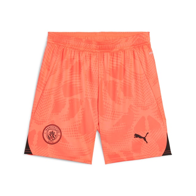 PRODUCT STORY: Defend your goal like Manchester City's finest in these official 24/25 goalkeeper shorts. Lightweight, breathable and cut for action, they feature our moisture-wicking dryCELL fabric to keep you feeling cool, comfortable and focused. FEATURES & BENEFITS: dryCELL: Performance technology designed to wick moisture from the body and keep you free of sweat during exercise; As part of the RE:FIBRE program, this garment is made of at least 95% recycled material from textile waste and other used materials. DETAILS: Regular fit; 170 gsm, Jacquard; Medium rise; Official team branding; PUMA branding details; PUMA Youth: Recommended for older kids between 8 and 16 years. Our model is 147 cm tall and is wearing size 152 RUS.