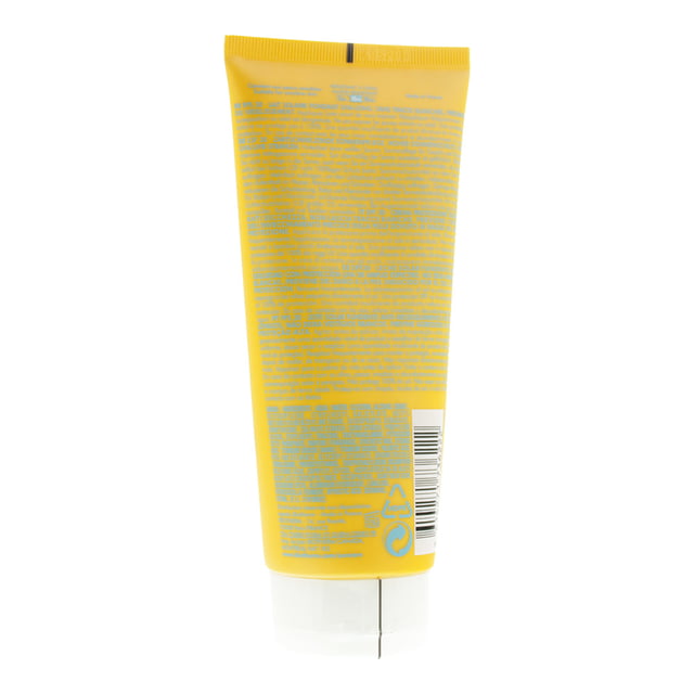 This anti-drying melting milk provides a high protection to all skins types, even the most sensitive..