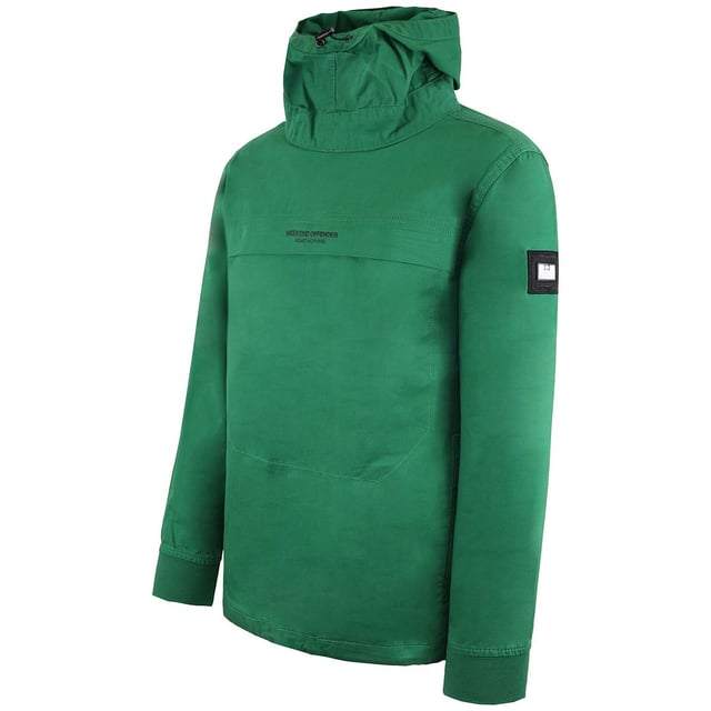 Weekend Offender Ortega Sniper Heren Vert Jacket - een onderscheidend en functioneel outerwear stuk ontworpen om je stedelijke garderobe te verbeteren. Weekend Offender staat bekend om hun eigentijdse streetwear esthetiek en presenteert de Ortega Sniper jas, een combinatie van mode en praktische functies.

Belangrijkste kenmerken:

 Modern ontwerp met Sniper-invloed:  Het Ortega Sniper jack heeft waarschijnlijk een modern en stedelijk geïnspireerd ontwerp met elementen die beïnvloed zijn door de esthetiek van sluipschutters of militairen. Let op unieke details, patronen of versieringen die bijdragen aan de kenmerkende stijl.

 Weerbestendig materiaal:  De jas is gemaakt van weerbestendig materiaal en biedt bescherming tegen de elementen. Het kan waterbestendig of waterdicht zijn, waardoor het geschikt is voor verschillende buitenactiviteiten.

 Verstelbare functies:  Weekend Offender heeft vaak verstelbare functies voor een aanpasbare pasvorm. De jas kan verstelbare manchetten hebben, een zoom met trekkoord of een capuchon met knopen om je aan te passen aan veranderende weersomstandigheden.

 Geïsoleerde voering:  Voor extra warmte kan de Ortega Sniper jas een geïsoleerde voering hebben. Dit maakt de jas geschikt voor koelere temperaturen en biedt zowel stijl als functionaliteit.

 Vert kleuroptie:  De "Vert" in de naam van de jas suggereert een groene of groenachtige kleur, die een vleugje militair geïnspireerde stijl toevoegt aan het stuk.

 Ideaal voor casual kleding met een randje: De kleding van Weekend Offender is vaak gericht op casual kleding. Het Ortega Sniper jack is geschikt voor verschillende casual settings en voegt een edgy en tactische twist toe aan je urban stijl.