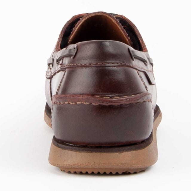 Garantía Purapiel, 10 años de garantía. Náutico casual para hombre. Fabricado en cuero 100% natural libre de Cromo VI. Materiales de máxima calidad. Suela de goma antideslizante. Fabricado por otras marca para nuestra marca.