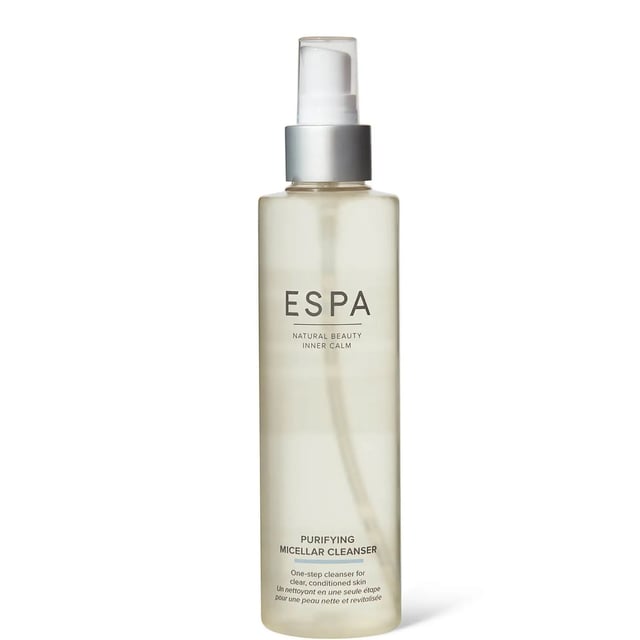 A gentle, non-rinse cleanser that swiftly removes make-up and daily impurities to purify, tone and condition the skin. Hyaluronic Acid hydrates and Witch Hazel gently tones, while Rose Water soothes for refreshed, replenished and beautifully balanced feeling skin.