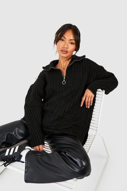 It's the season to feel snug and what better way than with this oversized jumper. Bigger than your usual size which elongates your silhouette, our women's oversized jumpers are cosy and comfortable for your autumn and winter wardrobe. Perfect for whatever plans you've got coming up, make a satin slip dress a little more casual with an oversized rib knit thrown on and banish those winter blues by stepping into a cable knit baggy jumper over leggings and ribbed socks. Warm and cosy is the vibe this season.Style: Oversized JumperNeckline: Roll NeckSleeve Length: Long Sleeve