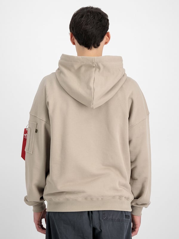 Alpha Industries Essentials RL Hoody. Kangaroo pocket. Utility Pocket with RBF Tag. Woven 3D Alpha logo rubber label