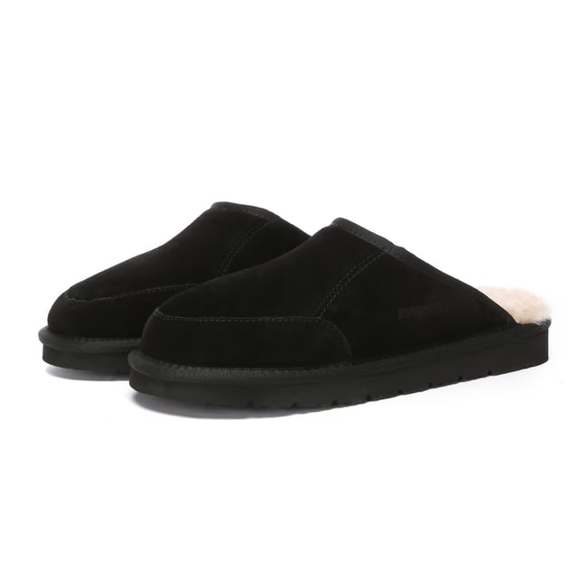 EVER AU Herenpantoffels-LARK De Lark Slippers omarmen een minimalistische maar authentieke aanpak en geven prioriteit aan uitzonderlijke kwaliteit, functionaliteit en langdurige prestaties. Deze pantoffel is gemaakt met een tijdloos leren suède bovenwerk en versierd met Australische schapenvacht en is voorbestemd om een essentieel item in je schoenencollectie te worden. Beschrijving: Suède bovenwerk Schapenvacht-wollen voering Binnenzool van schapenvachtwol EVA-zool Technologieën: Waterbestendig bovenwerk Lichtgewicht buitenzool
