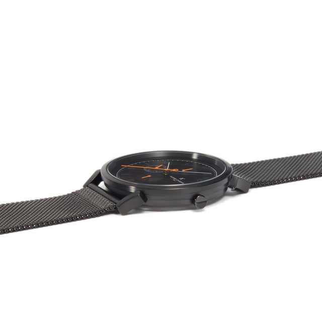 Diese Pierre Cardin Pigalle Nine Multi Zifferblatt Uhr für  Herren ist das perfekte Accessoire zum tragen oder verschenken. Ihr Schwarz 44 mm Rund Gehäuse kombiniert mit dem bequemen Schwarz Armband aus  Edelstahl garantiert, dass Sie diese atemberaubende Uhr kompromisslos genießen werden. Angetrieben von einem hochwertigen Quarz Uhrwerk und wasserdicht bis 3 bars, läuft Ihre Uhr stets weiter. Diese sportliche und trendige Uhr ist ein perfektes Geschenk für Neujahr, Geburtstag, Valentinstag und so weiter. -Diese Multi Zifferblatt Uhr verfügt über eine Kalenderfunktion: Tag - Datum, Leuchtzeiger, 24-Stunden-Anzeige Diese hochwertige Uhr hat ein Schwarz Edelstahl Band ( 21 cm Länge und 21 mm Breite) mit einer Faltschliesse Gehäusedurchmesser: 44 mm,Gehäuse Höhe: 8 mm, Gehäusefarbe: Schwarz Zifferblattfarbe: Schwarz