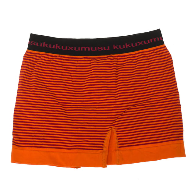 Boxer Kukuxumusu.
 Illustrations of the brand as decoration on the boxer briefs.
 It is a thin, elastic, soft, comfortable and fun boxer! An option to dress inside with a touch of good humor and infect yourself with it all day. The fabric adapts very well to the body so that when you wear it you don't even notice it. The rubber bands and thread with which it is made are ultra soft.
 Elastic waistband with the brand name printed consecutively.
 Matching seams.
 Composition: 85% Cotton, 9% Polyamide, 6% Elastane
 Care:
Care:
 - Machine wash maximum 30ºC.
 - Do not use bleach.
 - Iron at low temperature.
 - Do not use dryer.
 - Do not dry clean.
