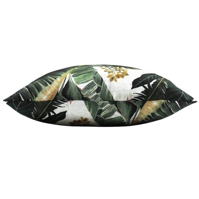 Add drama to your garden with a striking jungle themed cushion. This cushion captures a variety of tropical leaves and flowers in their bright and natural colours, which makes it a beautiful addition to any home.