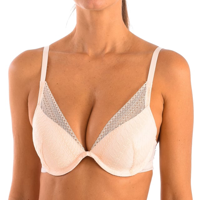 Martina women's bra Selene.
 Crochet lace bralette bra with underwire and padded cup.
 A comfortable and feminine garment ideal for women's everyday life.
 Composition: 48% Polyamide, 45% Polyester, 7% Elastane.
 Care:
Handwash.
 Maximum temperature 30º.
 Do not iron.
 Do not use bleach.
 Do not use dryer.
 Do not dry clean.