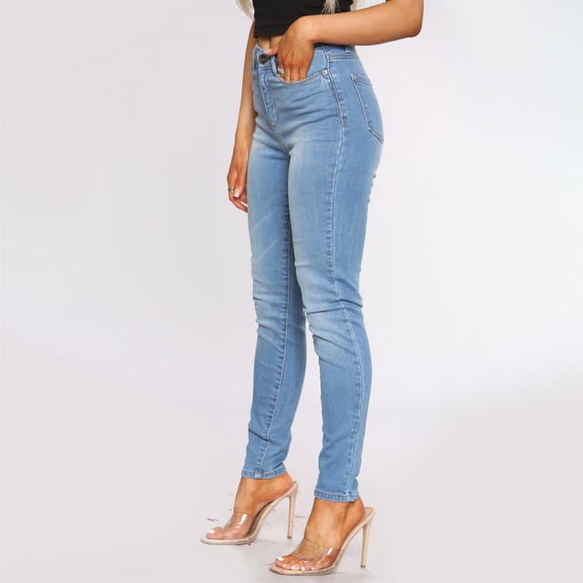 Enzo Womens Skinny Stretch Jeans, Slim Fitted Jeans With Faded Detail to Leg, Featuring 2 Front Pockets, 2 Back Pockets and 1 Coin Pocket, Zip Fly Fastening, 98% Cotton, 2% Elastane, Ideal for casual wear