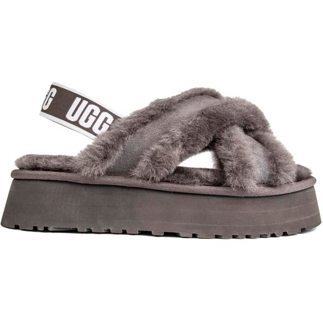 Ugg beach sandals deals