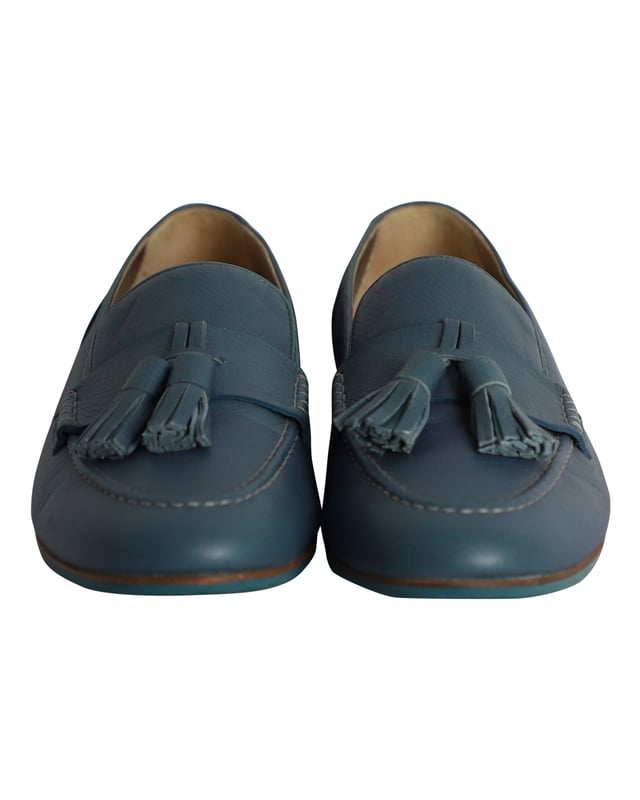 VINTAGE, RRP AS NEW
The Lanvin Tassel Loafers combine sophisticated style with casual comfort in signature blue leather. Add them to your collection of chic loafers and high heels.

Lanvin Tassel Loafers in Blue Leather
Material: Leather
Size: EU37.5
Condition: Very good
Sign of wear: Moderate wear on soles and insoles; Minor creasing on vamps
SKU: 292227