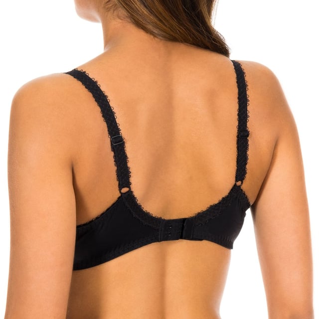 Playtex brand bra.
 Made of elastic lace, for an ultra feminine and refined style.
 Underwired bra.
 Cups without foam.
 Elastic and adjustable straps.
 Back closure with four-position hooks.
 Bow decoration at the center of the neckline.
 Elastic lace sides.
 Seams seen in tone.
 Composition: 57% Polyamide, 21% Polyester, 12% Elastane, 10% Cotton
 Care:
Handwash.
 Do not use bleach.
 Do not use dryer.
 Do not iron.
 Do not dry clean.