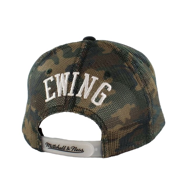 Mitchell y Ness New York Knicks Patrick Ewing Capilla verde negro ajustable MN NBA FL112 NYKNIC CAM