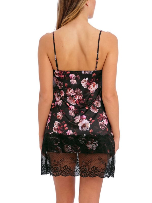 Fantasie Pippa Chemise. With a deep lace hem, adjustable straps and lace cups. Product is recommended hand wash only.
