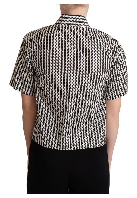 Marca: DOLCE & GABBANA  
Condición: Nuevo con etiquetas  
Material: 100% Algodón  
Diseño: Con patrón  
Cuello: Sí  
Longitud de la manga: Corta  
Cierre: Tapeta de botones en el frente  
Color: Blanco y negro  
Detalles del logo: Sí  
Hecho en Italia: Sí