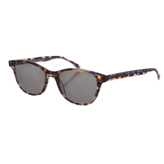 Sepulveda sunglasses.
 Zen sunglasses with acetate frame.
 Square shape.
 Acetate temples.
 100% UV Protection.
 Includes a neutral fabric cover.
 Measures: Lens height: 47 mm
 Lens width: 50 mm.
 Bridge: 20 mm.
 Temples: 145 mm.
 Composition: Acetate
 Care:
Cleaning and maintenance:
 -Clean the glasses with soap and water (neutral).
 - Do not use dirty or abrasive cloths, which may alter the characteristics of the filters.
 - Use only original accessories and spare parts.