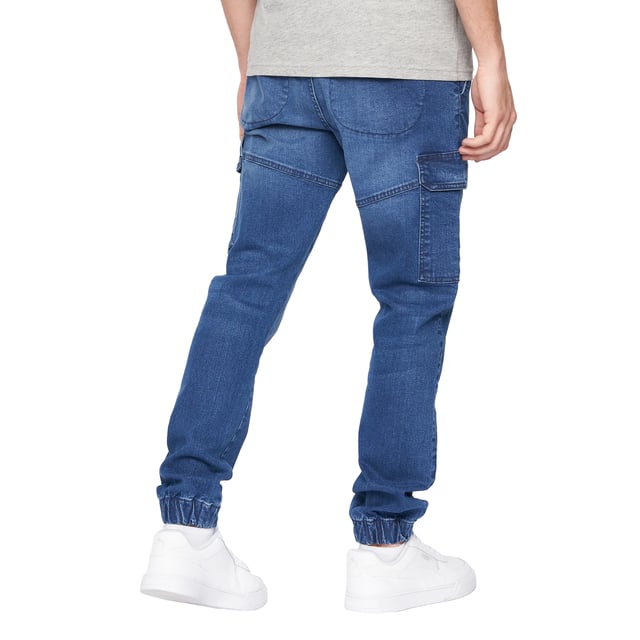 98% bomull, 2% elastan. Design: Slät. Fickor: 2 sidofickor, 2 bakfickor, 2 lårfickor. Manschett vid ankeln. Midja: Dragsko, elastisk.