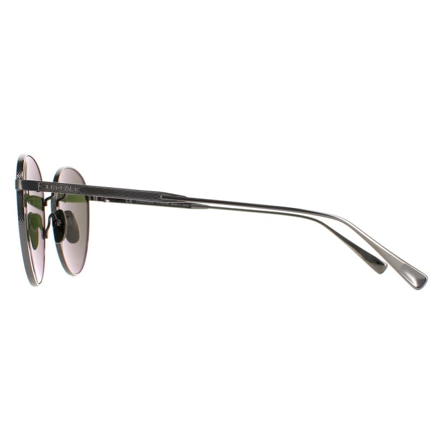 Chopard Round Unisex Grey Grey Green Polarised SCHC77M SCHC77M ist ein luxuriöser runder Stil, der aus Leichtmetall hergestellt wird. Die Silikon-Nasenpads sorgen den ganzen Tag über für Komfort, während die schlanken Schläfen das Chopard-Logo für Markenauthentizität aufweisen.