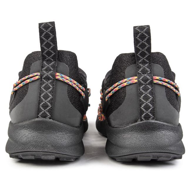Mens multi Keen uneek snk trainers, manufactured with textile and a rubber sole. Featuring: anatomical footbed, adjustable strap and adjustable lace.