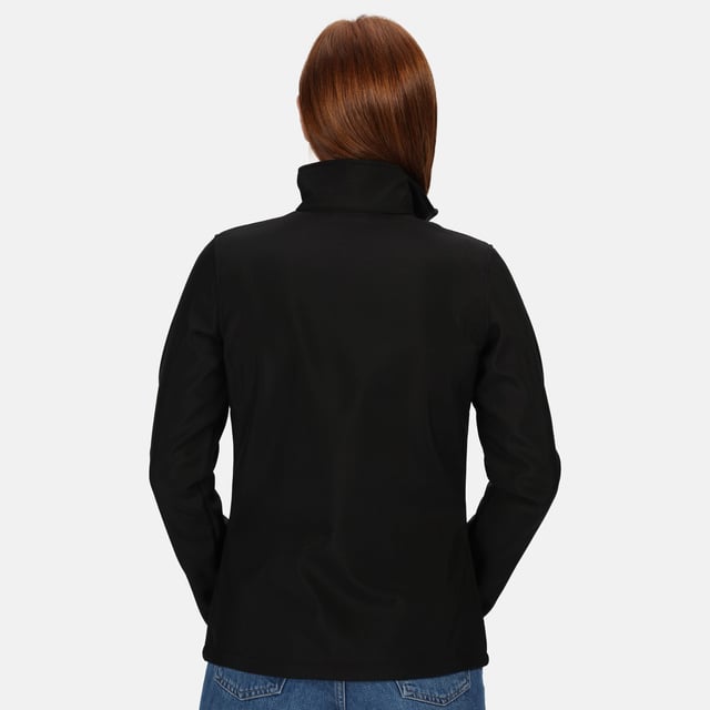 100% Polyester. Warm backed woven softshell jacket. Printable softshell fabric. Wind resistant membrane fabric. Durable water repellent finish. Inner zip guard, 2 lower pockets and adjustable shockcord hem.