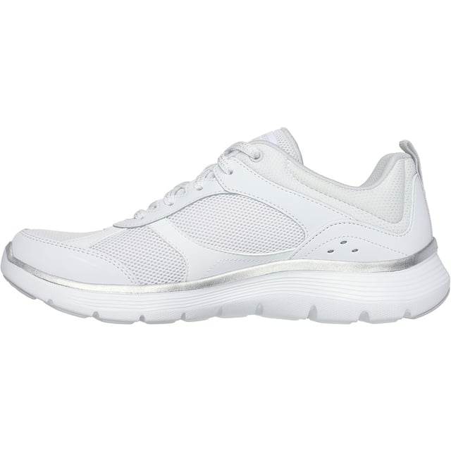 Get a new perspective on flexible sporty style and comfort with Skechers Flex Appeal 5.0. This lace-up features an engineered mesh upper with a cushioned Skechers Air-Cooled Memory Foam insole.