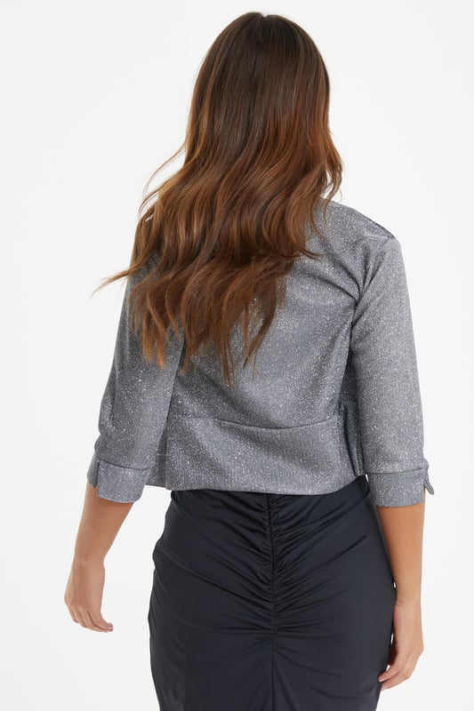 - Plain design  - High neckline  - Cropped style  - 3/4 sleeve  - Model height: 5' 9"  - Model wears UK 18 / US 14 / EUR 46