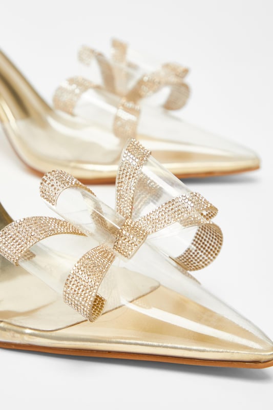 - Bow design - Diamante detail - Court style