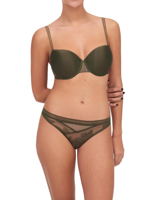 Passionata Maddie Half Cup Memory Bra. With memory foam cups, lace inlay and striped tulle. The product is recommended hand-wash only..