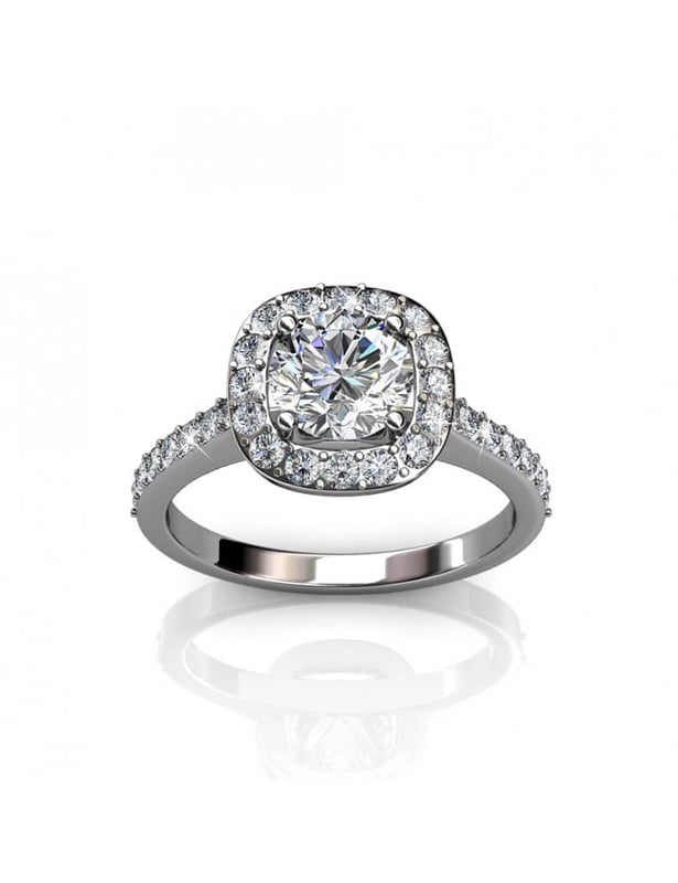 Framgång garanteras för vår Cushy-ring och dess österrikiska kristaller av hög kvalitet. Den eleganta designen har en glittrande finish och är perfekt för att försköna din stil och ge en skimrande touch av glamour till din look.
