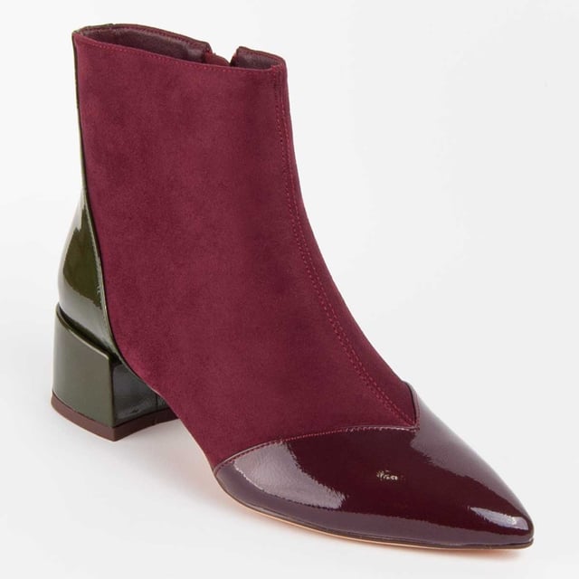 Women's ankle boots. Comfortable fit. Cushioned natural leather insole. Manufactured by other brands for our brand. Approximate measurements: 5 cm heel, 14 cm high heel and 12 cm wide heel.