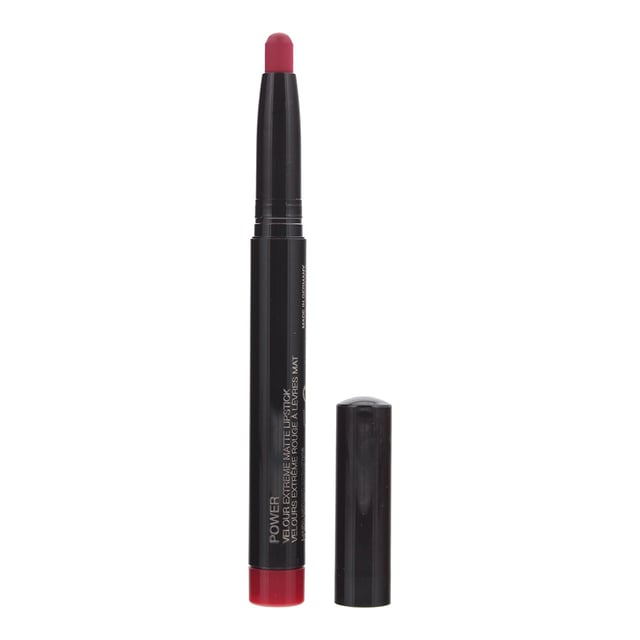 A creamy ultra-matte lipstick by Laura Mercier, Velour Extreme Matte does not disappoint in pigmentation or texture. Delivered in 24 extreme bright bold seductive shades, and formulated with conditioning and hydrating properties, this matte lipstick will not leave your lips feeling dry or cracked but soft and velvety and bursting with personality. The thin long applicator makes precise and easy application and promises not to take up too much room during travel.