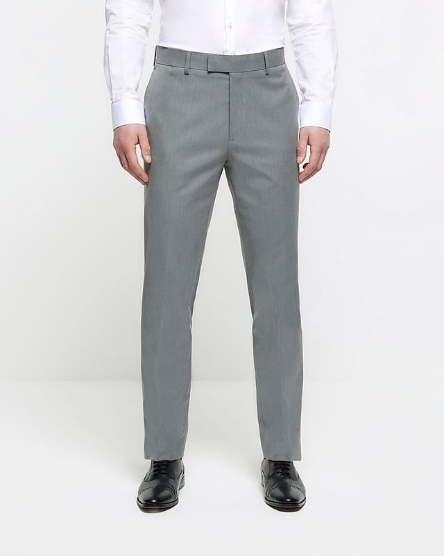 Slim fit, Pocket detail, Button & zip fastening, Belt loops