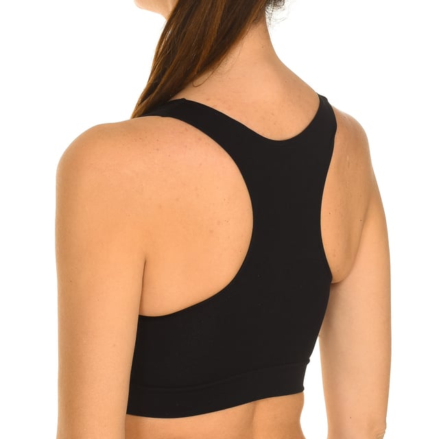 Sujetador Confortbra deportivo. 
Color Negro
Efecto modelante y función sostenedora natural. 
Compresión media sin costuras, sin aros y sin corchetes. 
Ideal para uso deportivo y cotidiano. 
Eleva y sostiene los senos.

Composición:  81% Poliamida, 19% Elastano

Lavar a mano. 
No usar lejía. 
No usar secadora. 
No planchar.