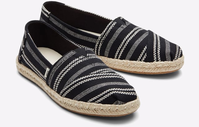 Laidback, planet-forward. Our Alpargata Rope brings carefree style and an earth-friendly update to our best-selling slip-on. It's designed with organic cotton, a natural jute-wrapped midsole and an OrthoLite comfort insole made with 26% eco content.
100% Organic Cotton upper and lining
Rubber outsole
100% vegan
Elastic gore espadrille for easy on-and-off
