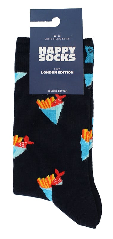 Happy Socks - Men's & Ladies Fish & Chips SocksEmbarca en un caprichoso viaje a través de la cultura británica con los calcetines Happy Socks Men's & Ladies Fish & Chips Socks. Fabricados en suave algodón peinado, estos novedosos calcetines para adultos son el epítome de la comodidad y el estilo. Cada paquete contiene un par, con talón y puntera reforzados para una mayor durabilidad, lo que garantiza que seguirán siendo un básico en tu cajón de calcetines durante años.Sumérgete en el encanto de los dibujos clásicos de Fish & Chips que adornan cada calcetín. Desde el emblemático plato de pescado y patatas fritas hasta divertidas ilustraciones de pescado y golosinas envueltas en papel de periódico, estos diseños capturan la esencia de esta querida tradición británica. Su tejido suave y cómodo hace que sean un placer de llevar, mientras que la marca Happy Socks añade un toque de calidad y sofisticación.Disponible en dos opciones de tamaño, estos calcetines se adaptan a una amplia gama de tamaños de pie, asegurando un ajuste cómodo y cómodo para todos. Estos calcetines están hechos de 86% algodón, 12% poliamida, 2% elastano y están disponibles en 2 tallas: Hombre 6-11 UK y Mujer 4-7 UK. Son lavables a máquina.Extra Product DetailsHappy Socks Adult Novelty SocksSoft Combed Cotton1 Pair Per PackReinforced Heel & ToeClassic Fish & Chips PatternsA Perfect Gift IdeaSoft & ComfortableHappy Socks Branded2 Size OptionsMachine Washable
