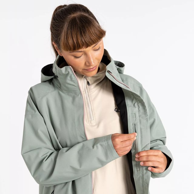 Material: 100% Polyester. Fabric: Stretch. Design: Logo. Fabric Technology: ARED 20/30, Breathable. Chin Guard, Inner Zip Guard, Taped Seams. Neckline: Hooded. Sleeve-Type: Long-Sleeved. Hood Features: Grown On Hood, Packaway. Pockets: 2 Lower Pockets, Zip, 1 Inner Pocket. Fastening: Full Zip. Sustainability: Made from Recycled Materials.