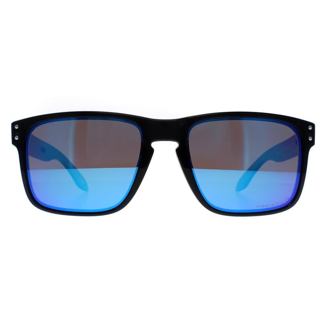 Las gafas de sol polarizadas Oakley Holbrook OO9102-W7 black ink prizm sapphire tienen un aspecto retro en este estilo vintage diseñado por la superestrella del snowboard Shaun White pero con la gran ingeniería y diseño que son el estándar de Oakley.