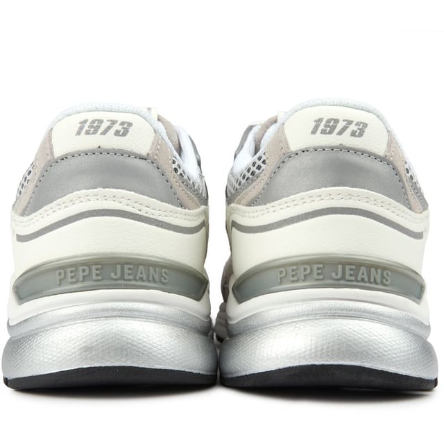 These Retro-inspired Running Shoes, Dave Evolution By Pepe Jeans London, Feature A Premium Combination Of Suede And Mesh, A Lace-up Fastening, A 1973 Vintage Logo, Pepe Jeans Branding, And An Extra-light Eva Sole For Supreme Comfort And Wear. The Running-style, Lugged Rubber Outsole Provides Traction And A Gripping Stride.